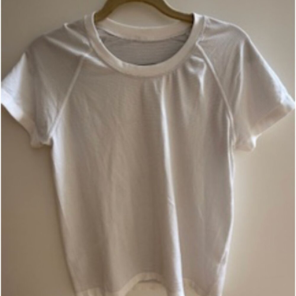 LULULEMON SWIFTY TECH SHORT-SLEEVE "RACE LENGTH" SHIRT SIZE: 8 WHITE